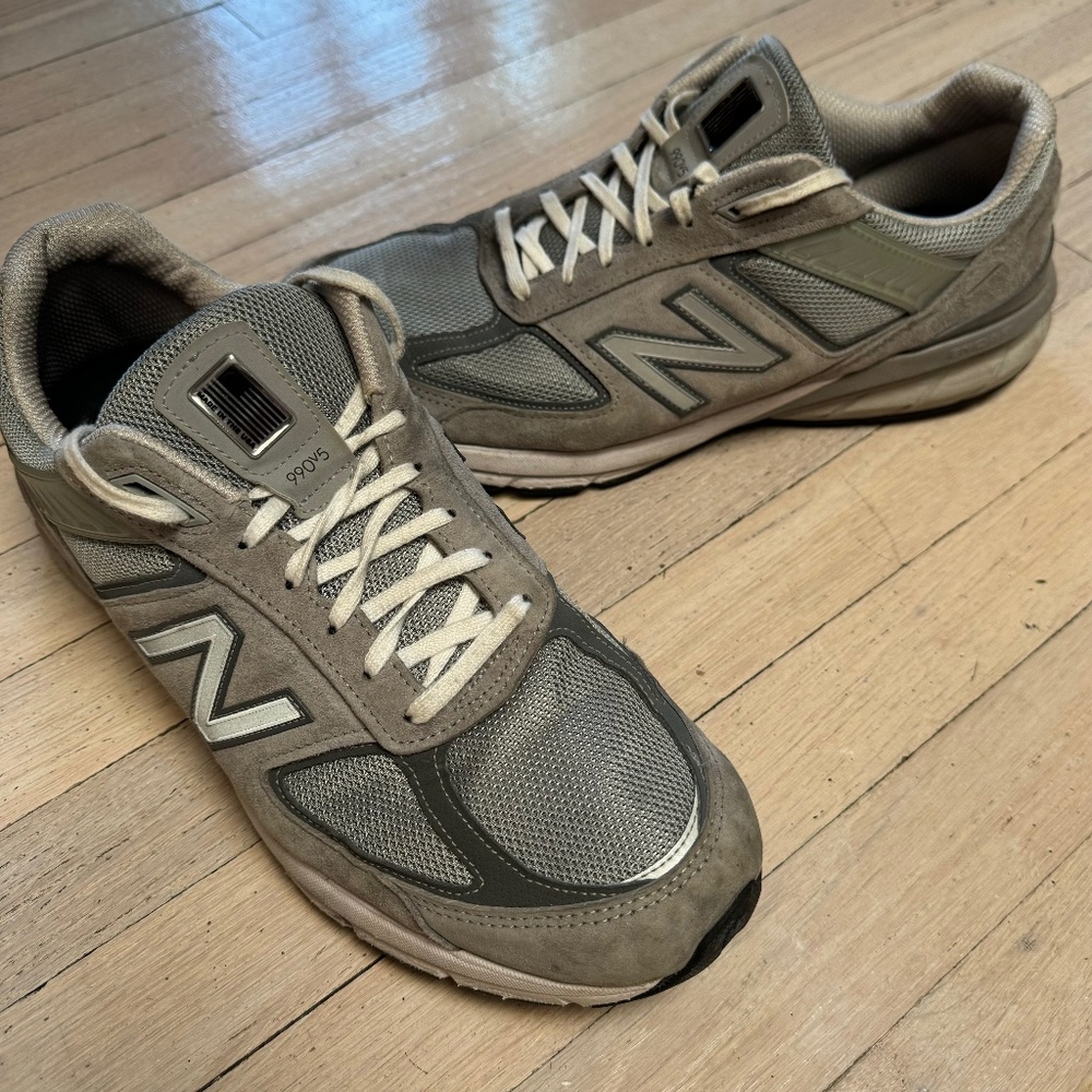 Sneakers